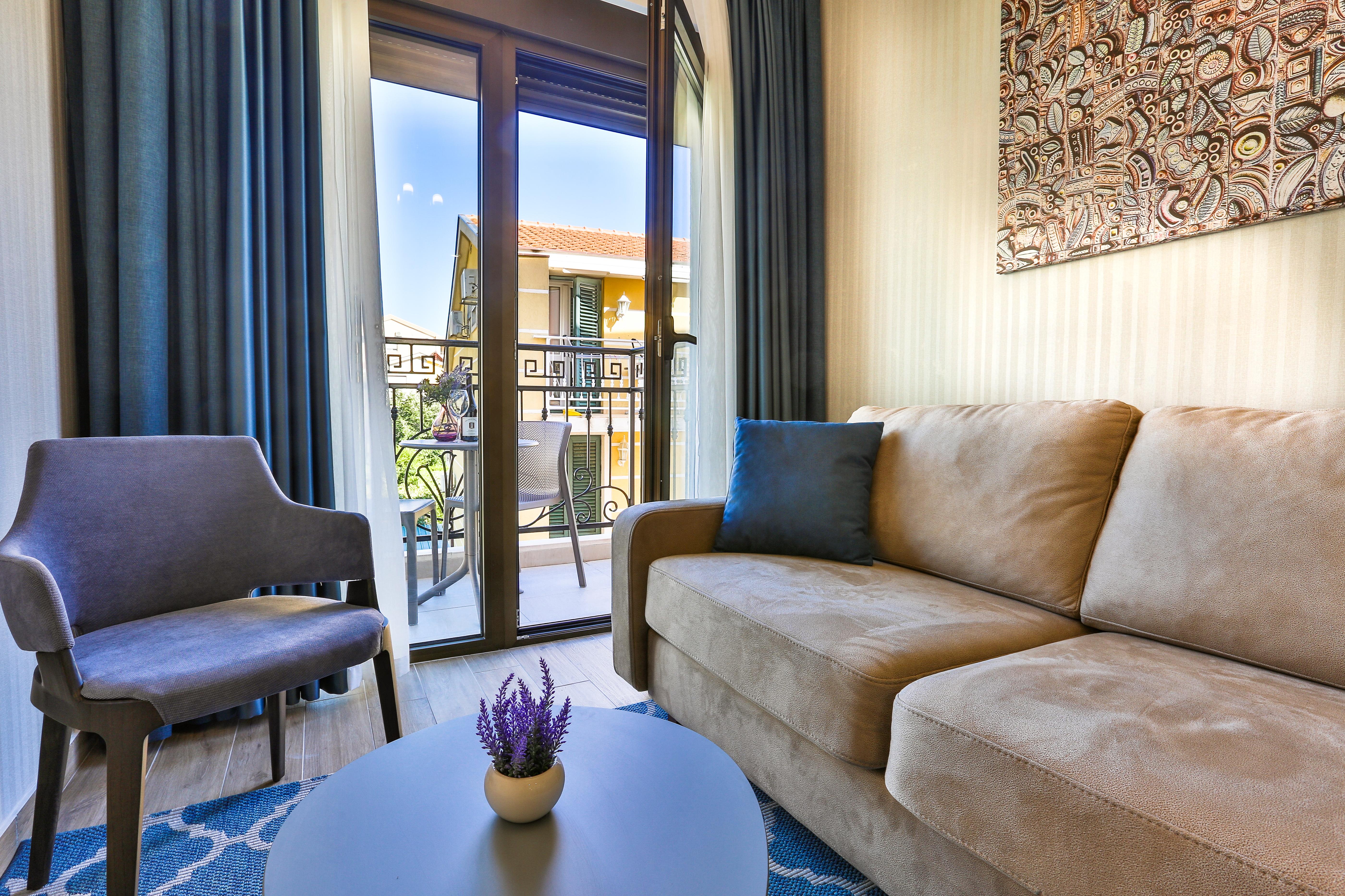 Hotel Harmony By Aycon Petrovac Ngoại thất bức ảnh