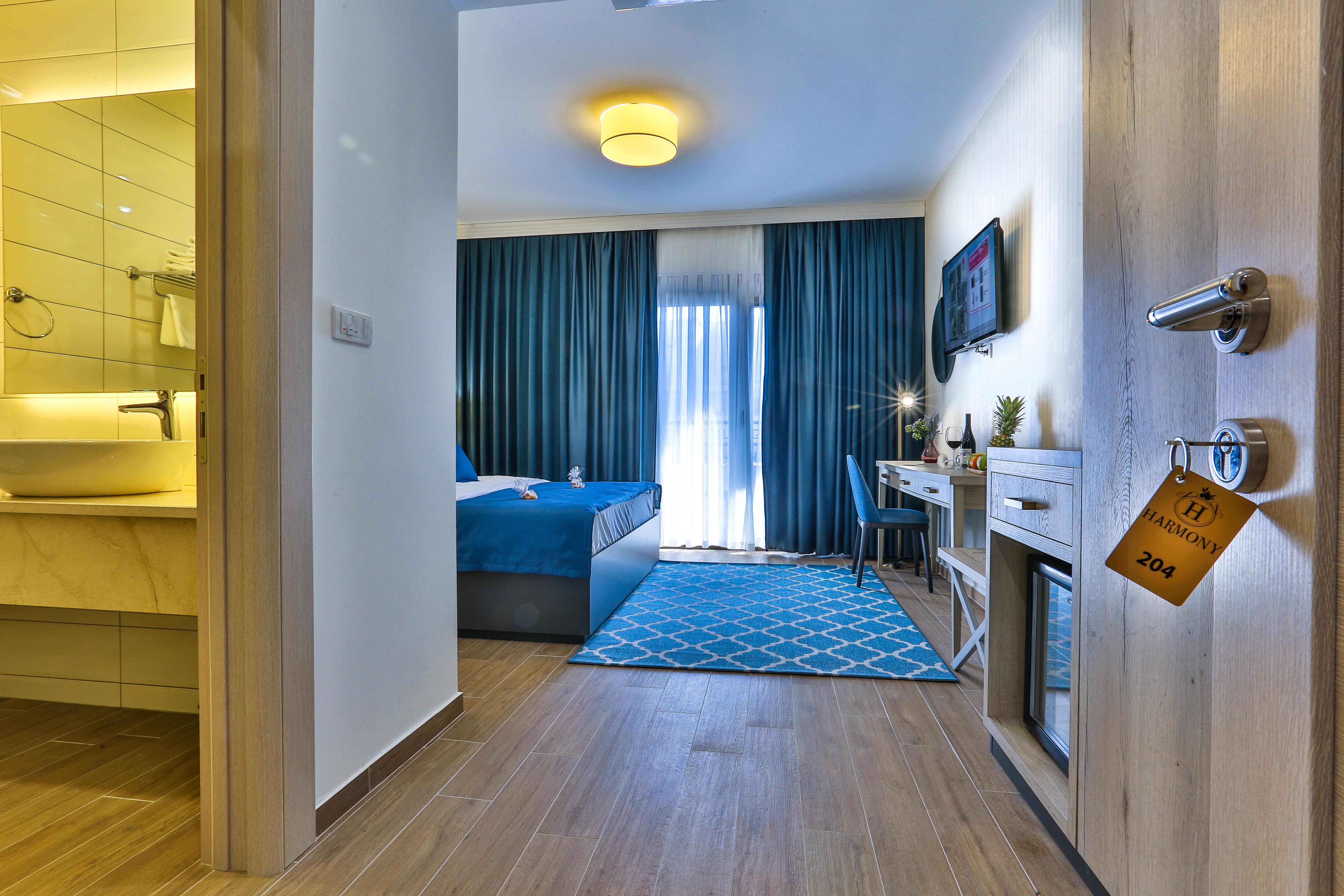 Hotel Harmony By Aycon Petrovac Ngoại thất bức ảnh