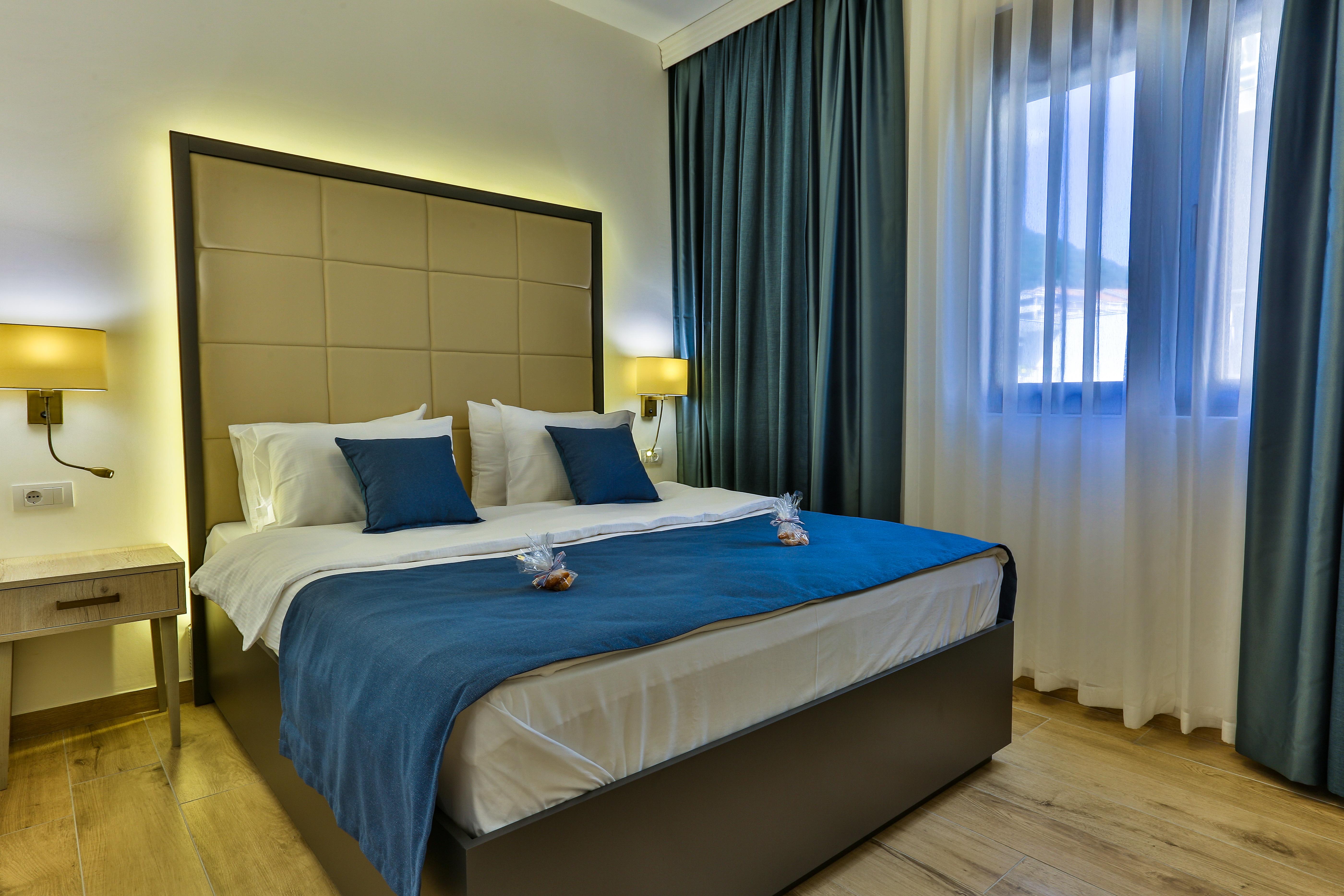 Hotel Harmony By Aycon Petrovac Ngoại thất bức ảnh