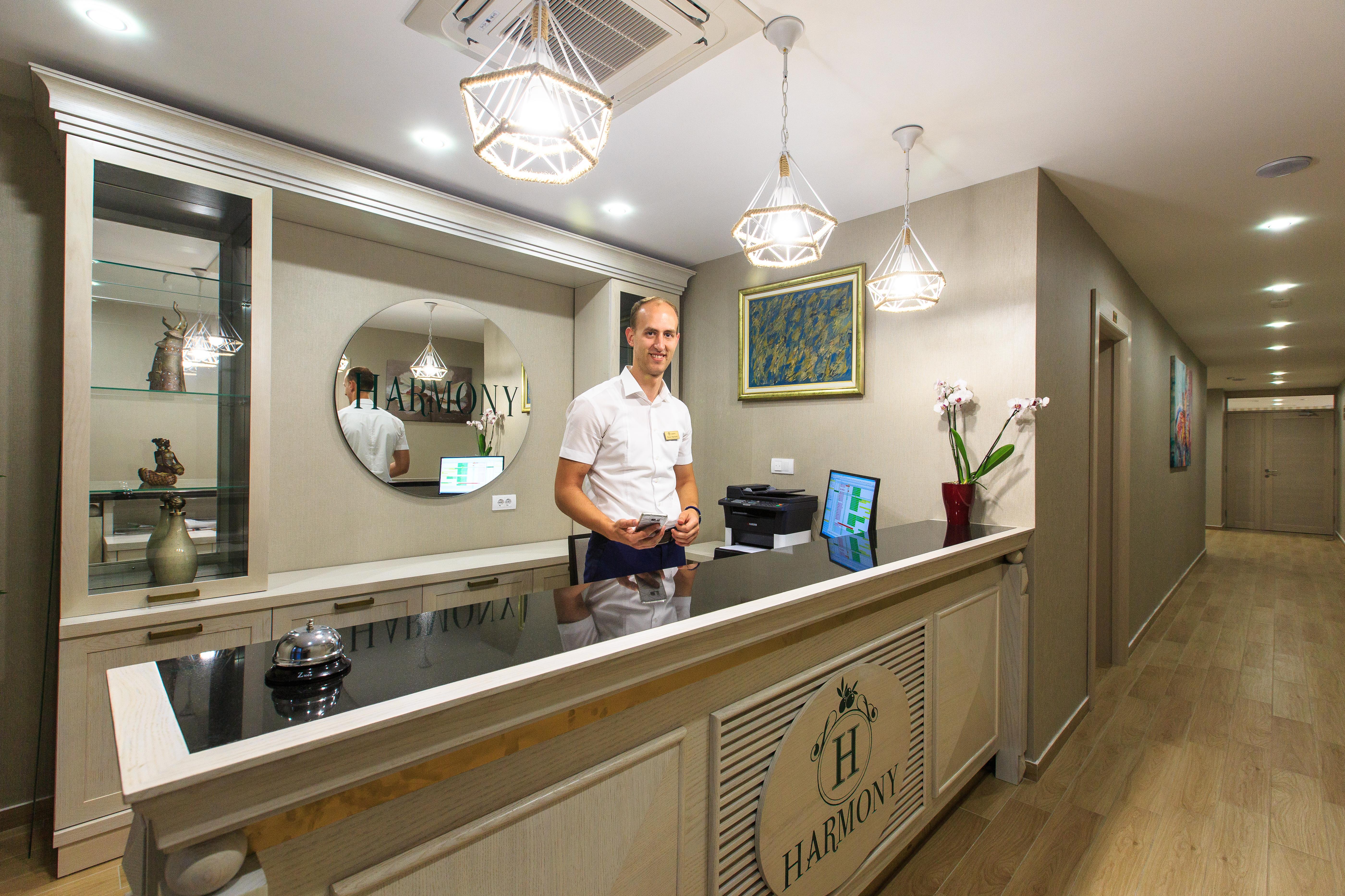 Hotel Harmony By Aycon Petrovac Ngoại thất bức ảnh